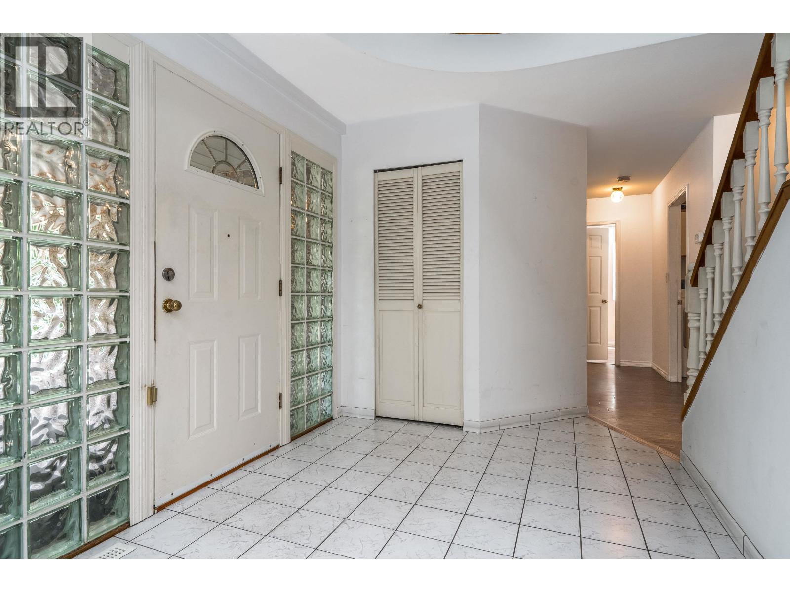 2577 Stoney Creek Place, Burnaby, British Columbia  V3J 7S4 - Photo 7 - R3145916