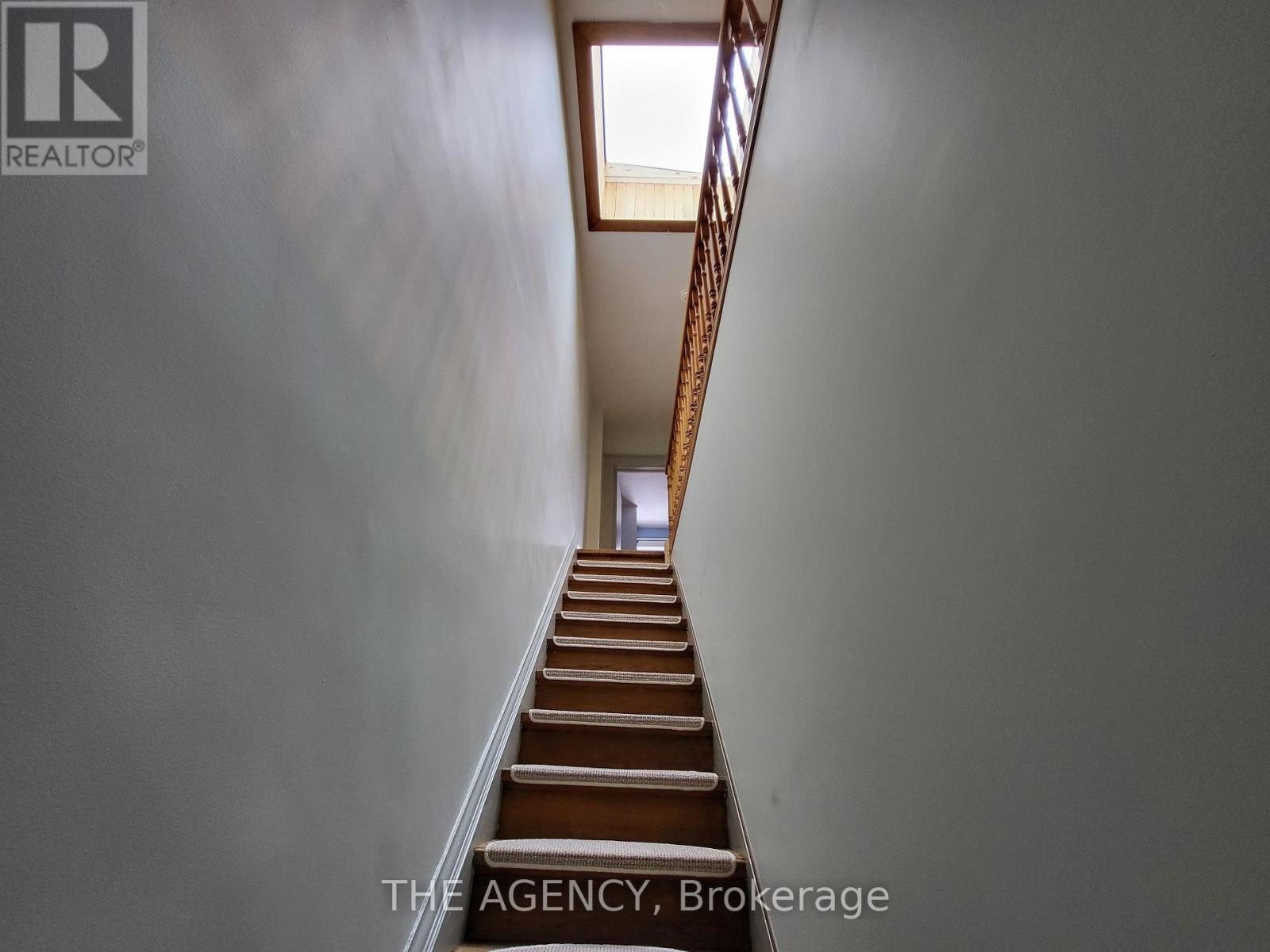 #upper - 613 Delaware Avenue N, Toronto, Ontario  M6H 2V3 - Photo 2 - C13559450