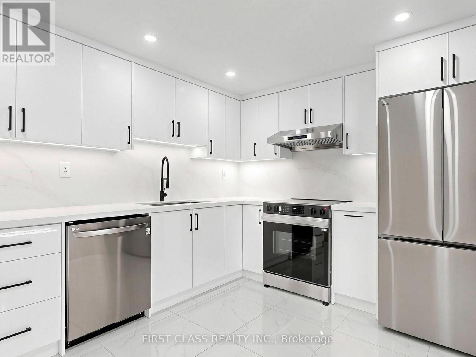 38 - 850 Huntingwood Drive, Toronto, Ontario  M1T 2L9 - Photo 4 - E13559456