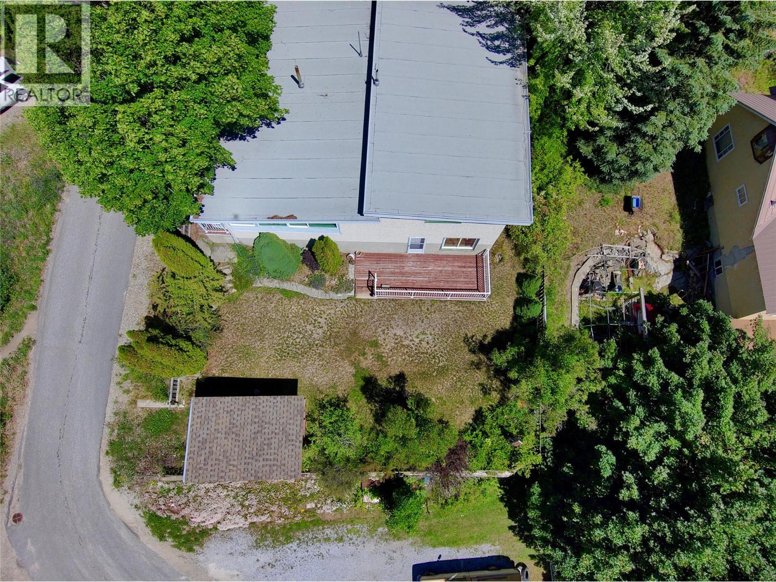 1603 Harasin Alley, Rossland, British Columbia  V0G 1Y0 - Photo 10 - 10394433