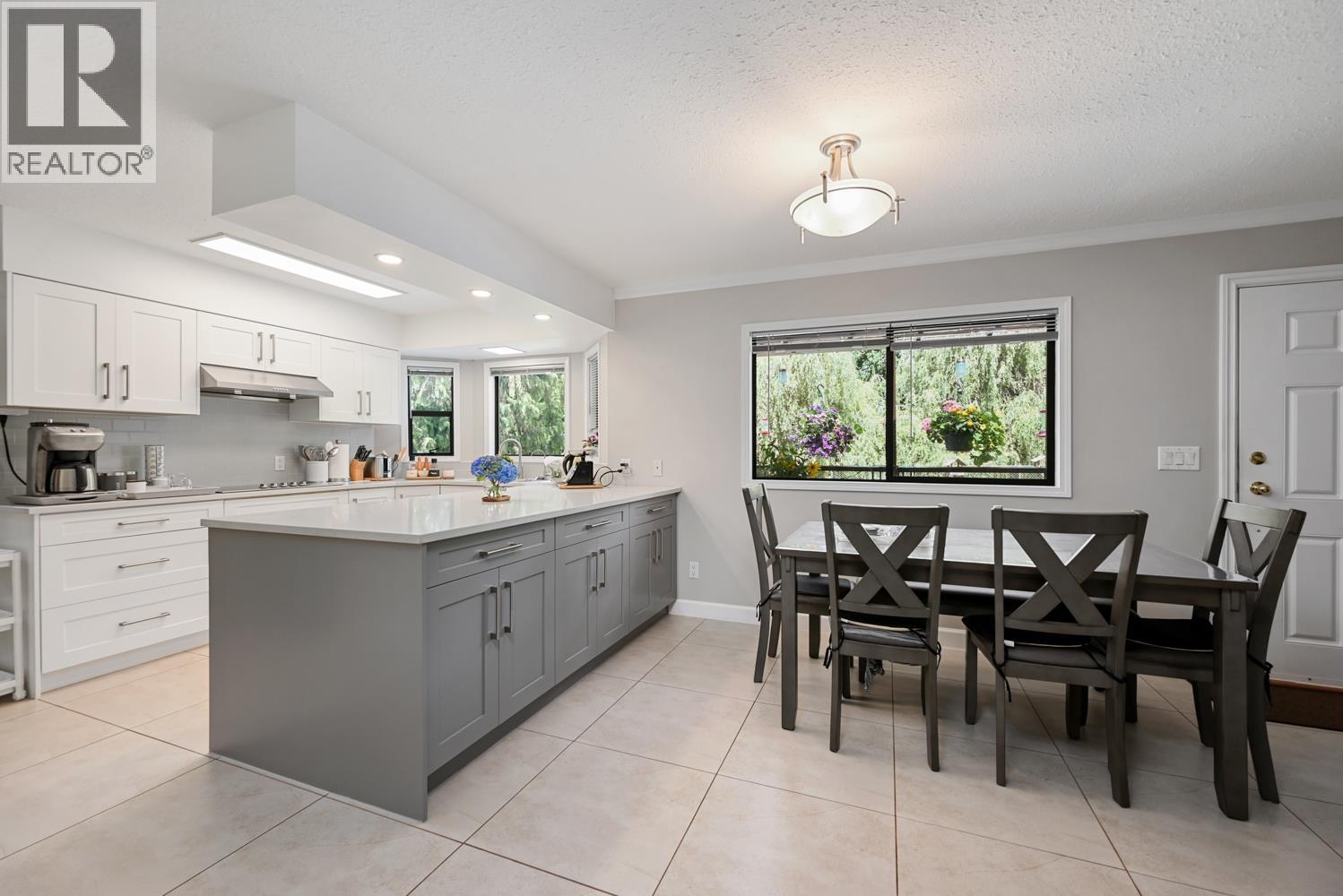 24089 Lougheed Highway, Maple Ridge, British Columbia  V2W 1G2 - Photo 14 - R3145415