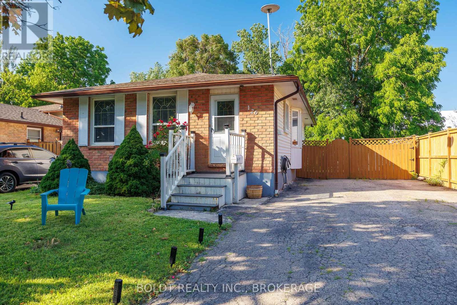 126 ELMA STREET, St. Catharines, Ontario