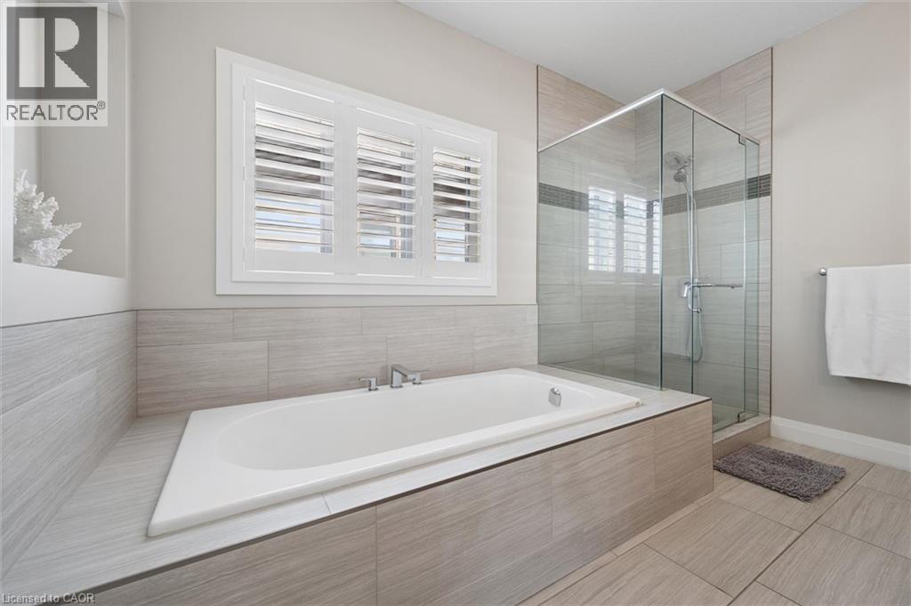 606 Pinery Trail, Waterloo, Ontario  N2V 2Y6 - Photo 38 - 40845774