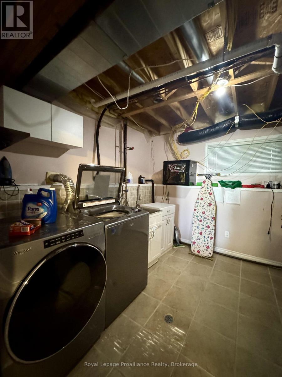 19 Briardale Boulevard, Quinte West (Trenton Ward), Ontario  K8V 6R1 - Photo 33 - X13559510