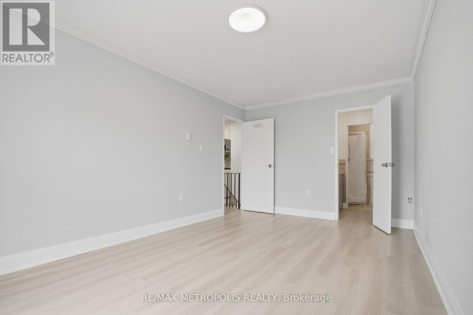 2026 - 100 Mornelle Court, Toronto, Ontario  M1E 4X2 - Photo 13 - E13559496