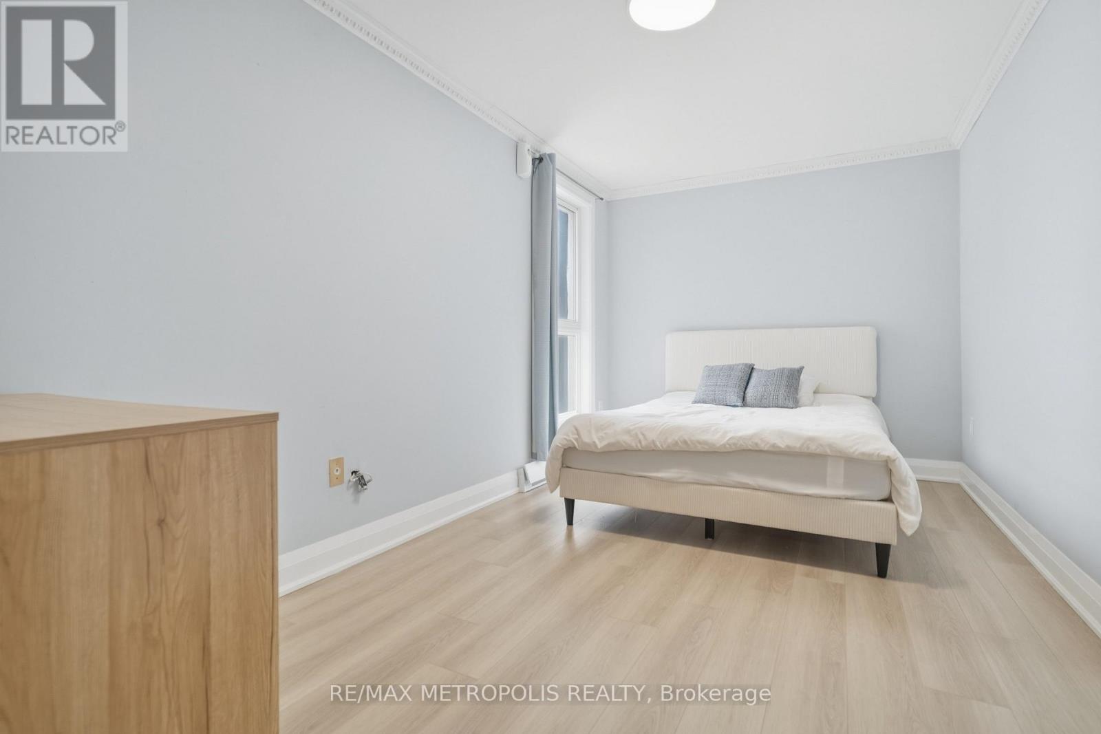 2026 - 100 Mornelle Court, Toronto, Ontario  M1E 4X2 - Photo 5 - E13559496