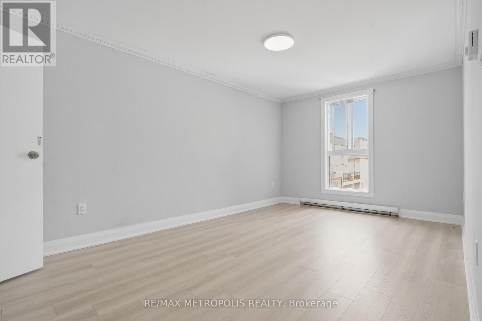 2026 - 100 Mornelle Court, Toronto, Ontario  M1E 4X2 - Photo 6 - E13559496