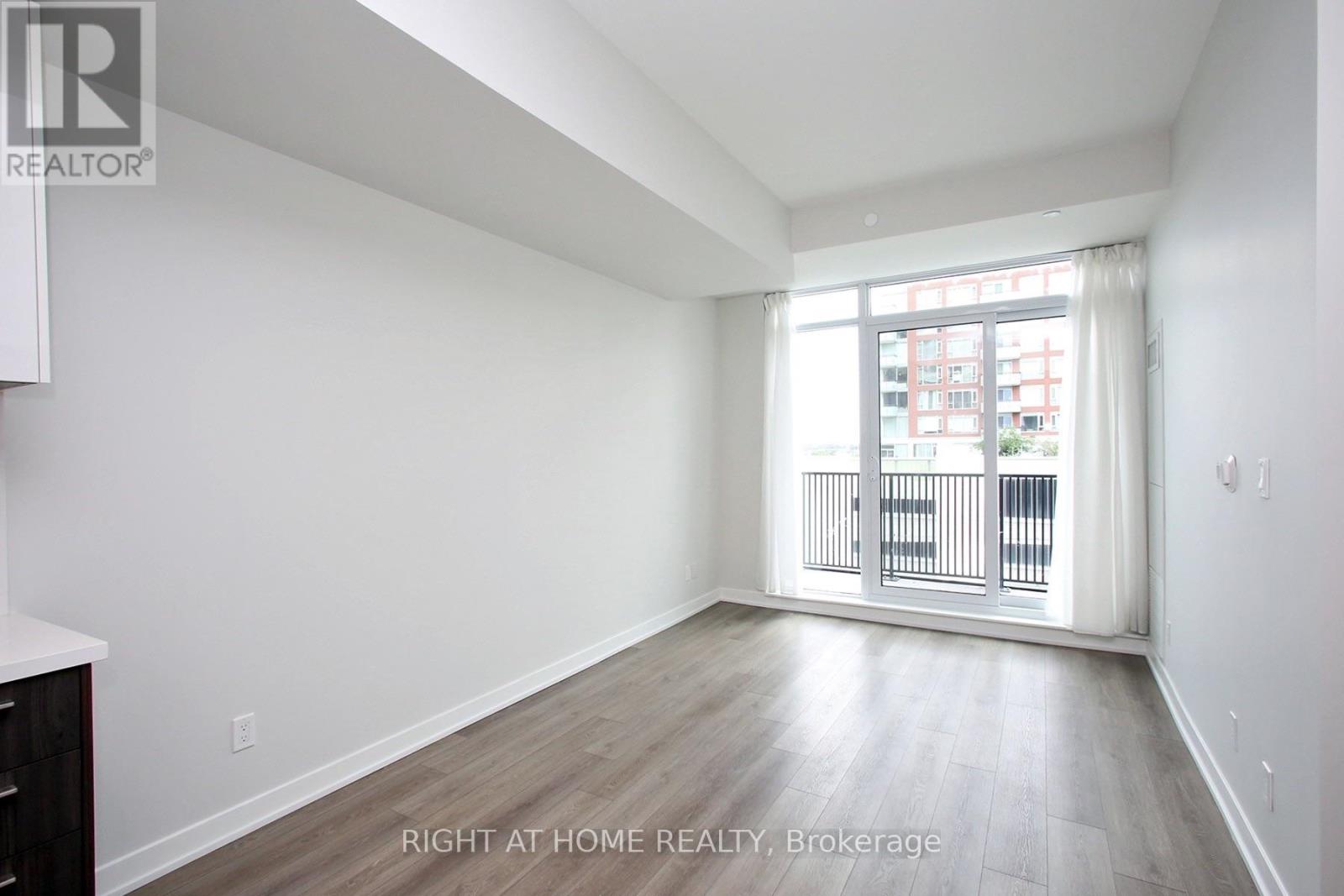 C914 - 38 Simcoe Promenade, Markham, Ontario  L6G 0H7 - Photo 6 - N13559478