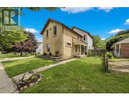 32 CLENCH AVENUE, Brantford, Ontario