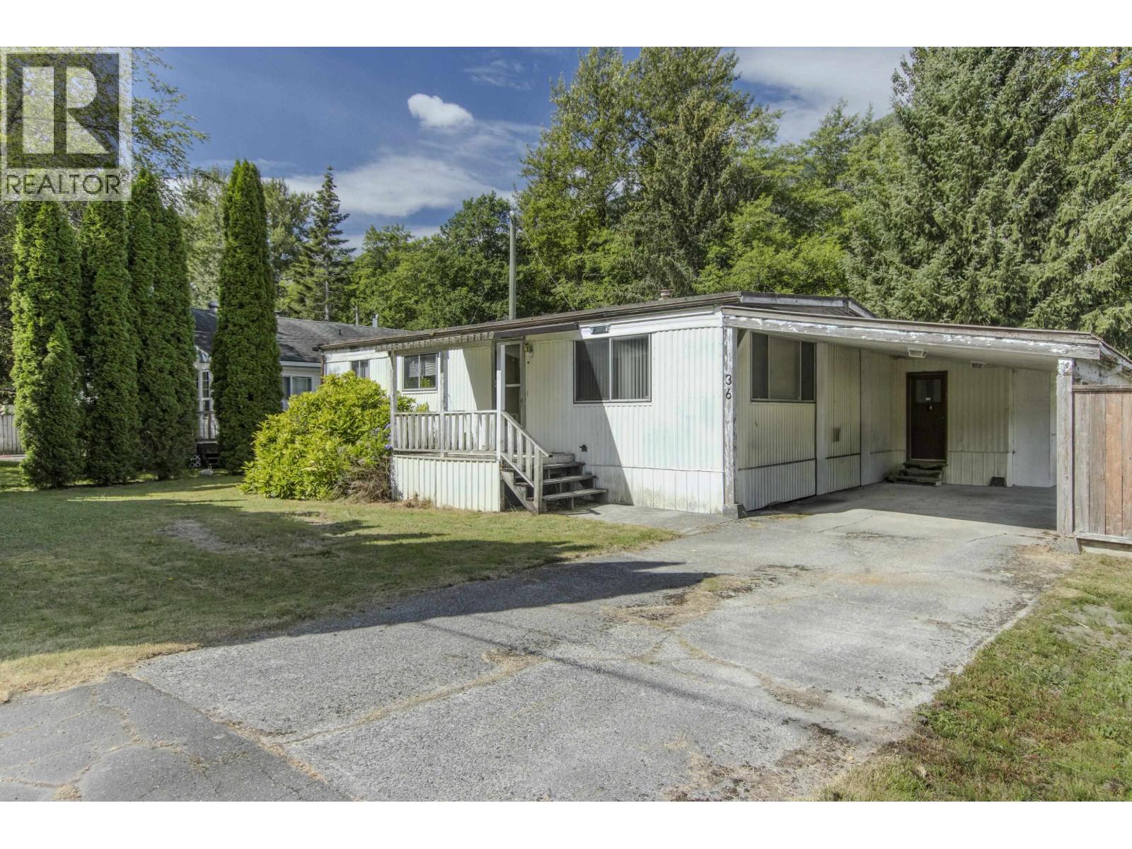 36 Bracken Parkway, Squamish, British Columbia  V0N 1T0 - Photo 4 - R3145927