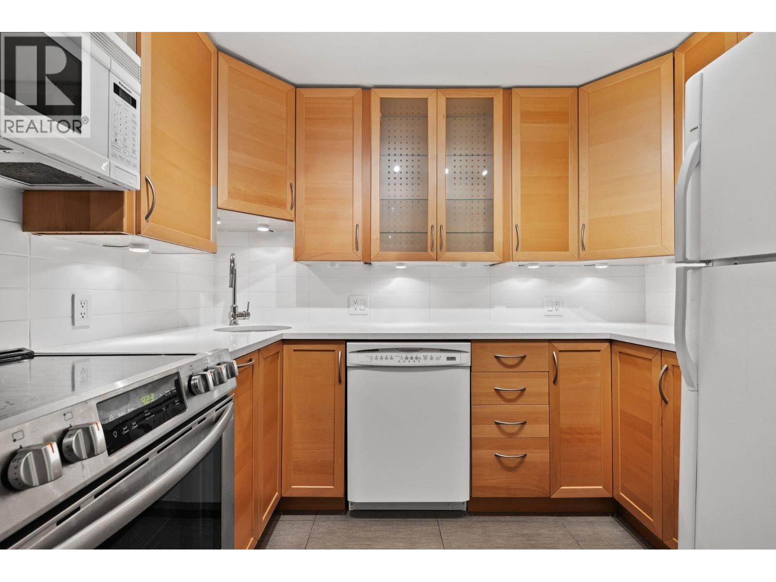 104 925 W 15th Avenue, Vancouver, British Columbia  V5Z 1S1 - Photo 11 - R3145921