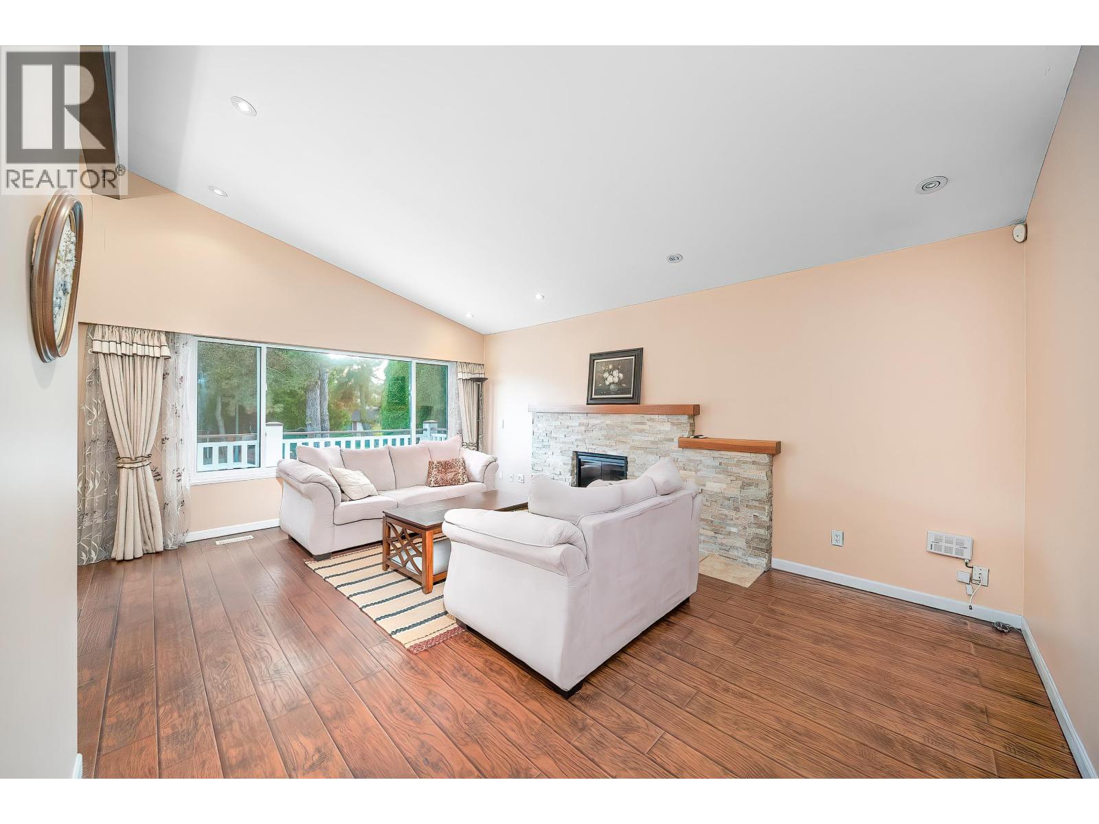 10751 Mersey Drive, Richmond, British Columbia  V7A 3N5 - Photo 3 - R3145920