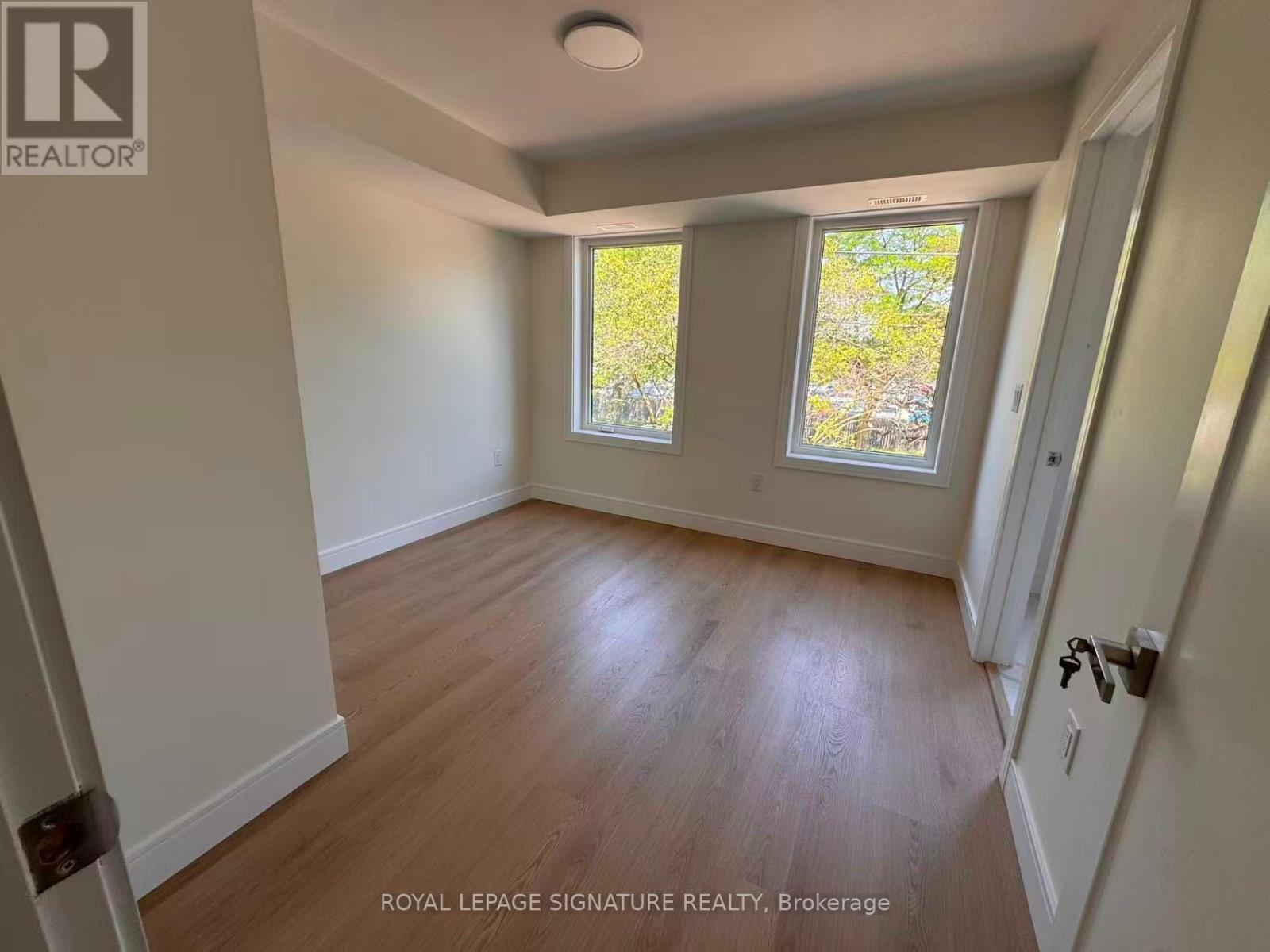 3 - 53 BISHOP AVENUE, Toronto, Ontario