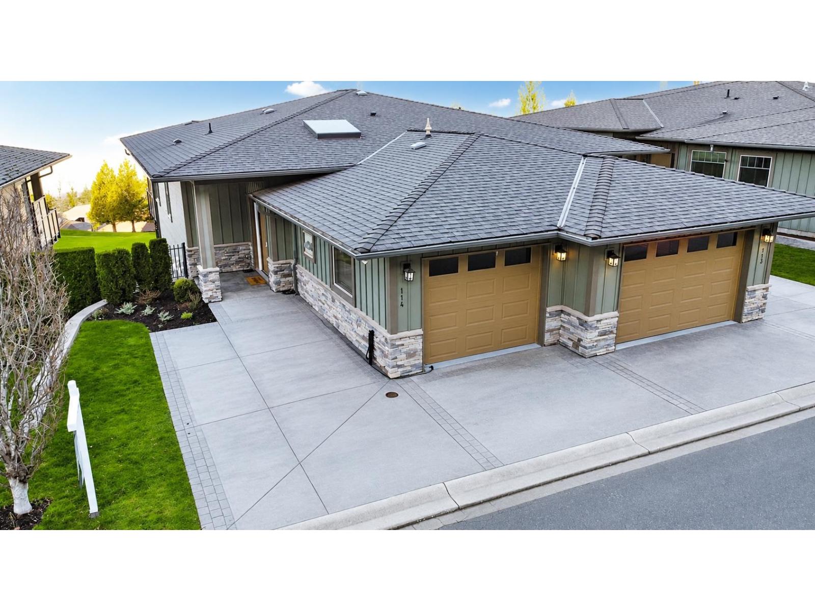 114 51096 FALLS COURT|Eastern Hillsides