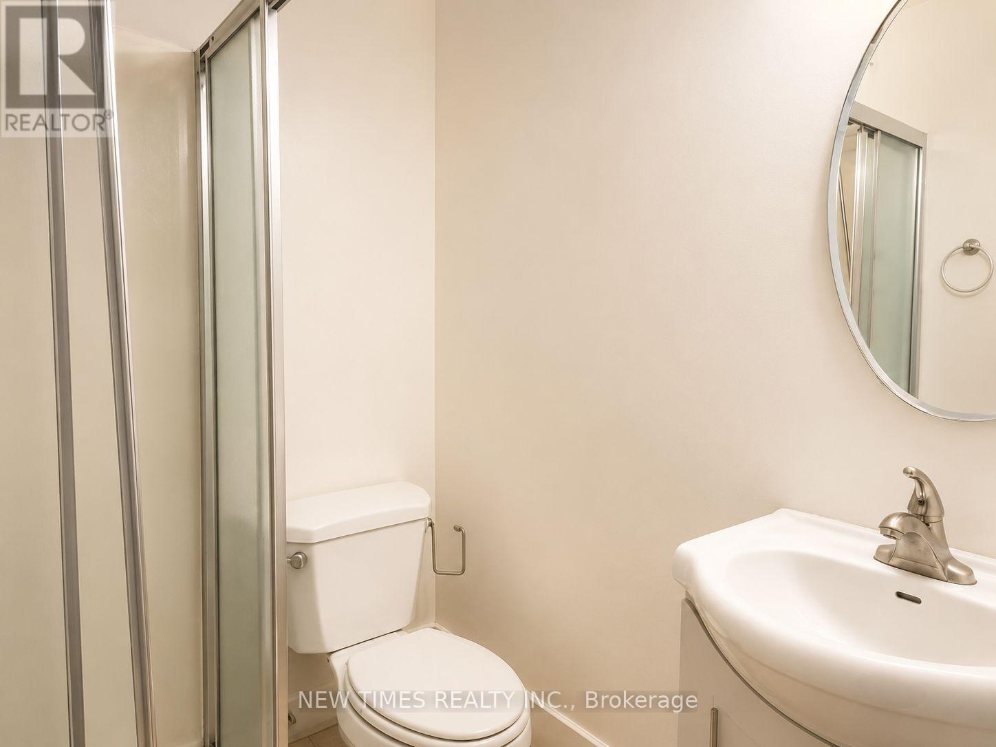 Upper - 7 Leavey Court, Toronto, Ontario  M2H 1E5 - Photo 13 - C13486508