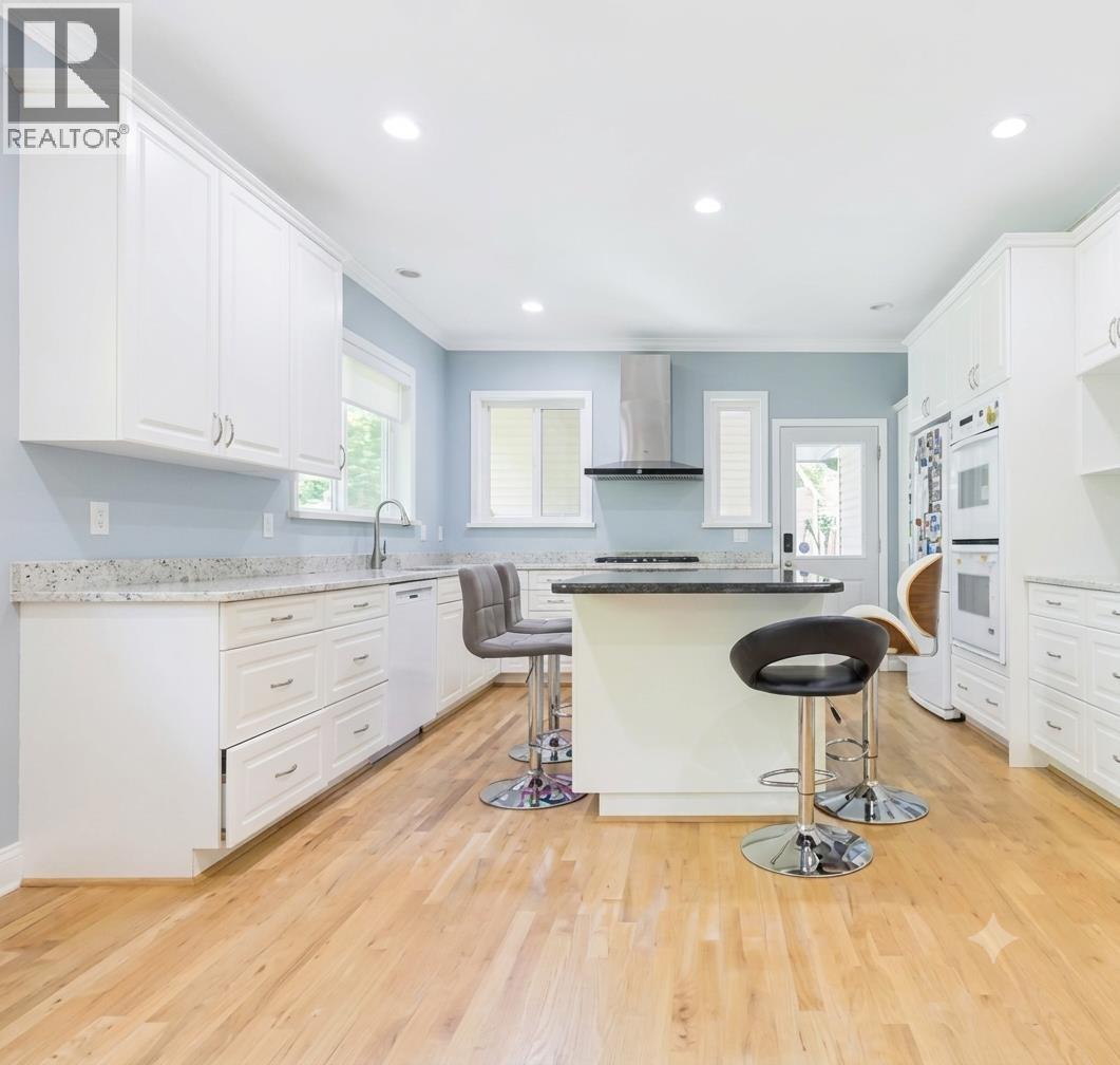 8040 SE Fairbrook Crescent, Richmond, British Columbia  V7C 1Y9 - Photo 4 - R3145899