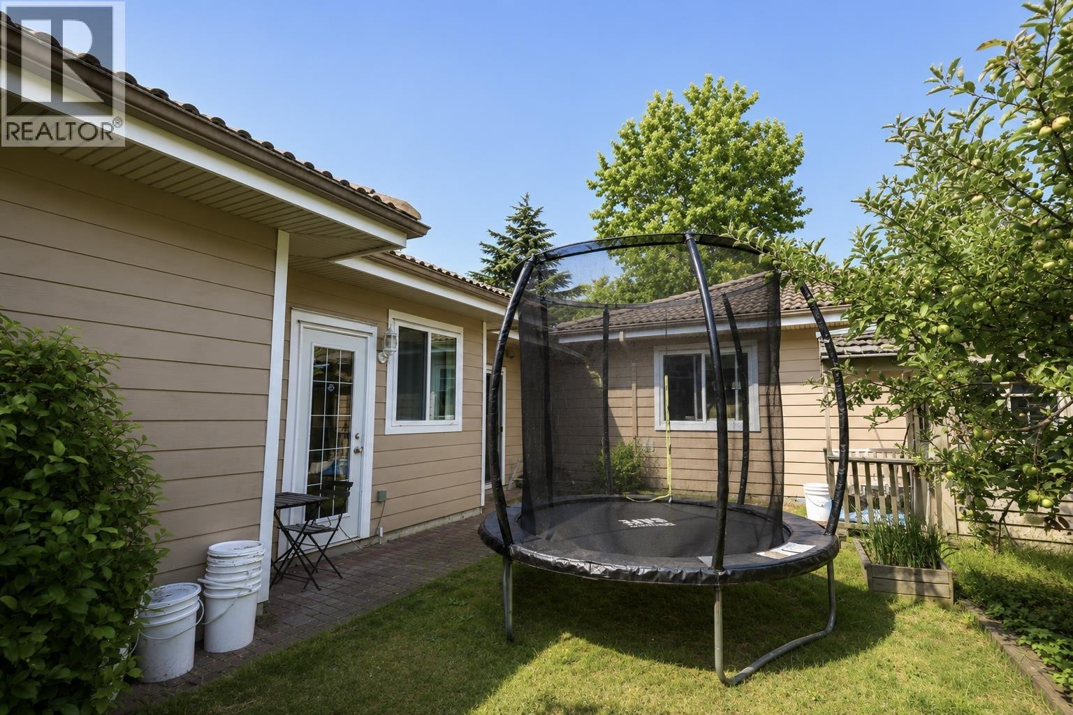 8040 SE Fairbrook Crescent, Richmond, British Columbia  V7C 1Y9 - Photo 22 - R3145899