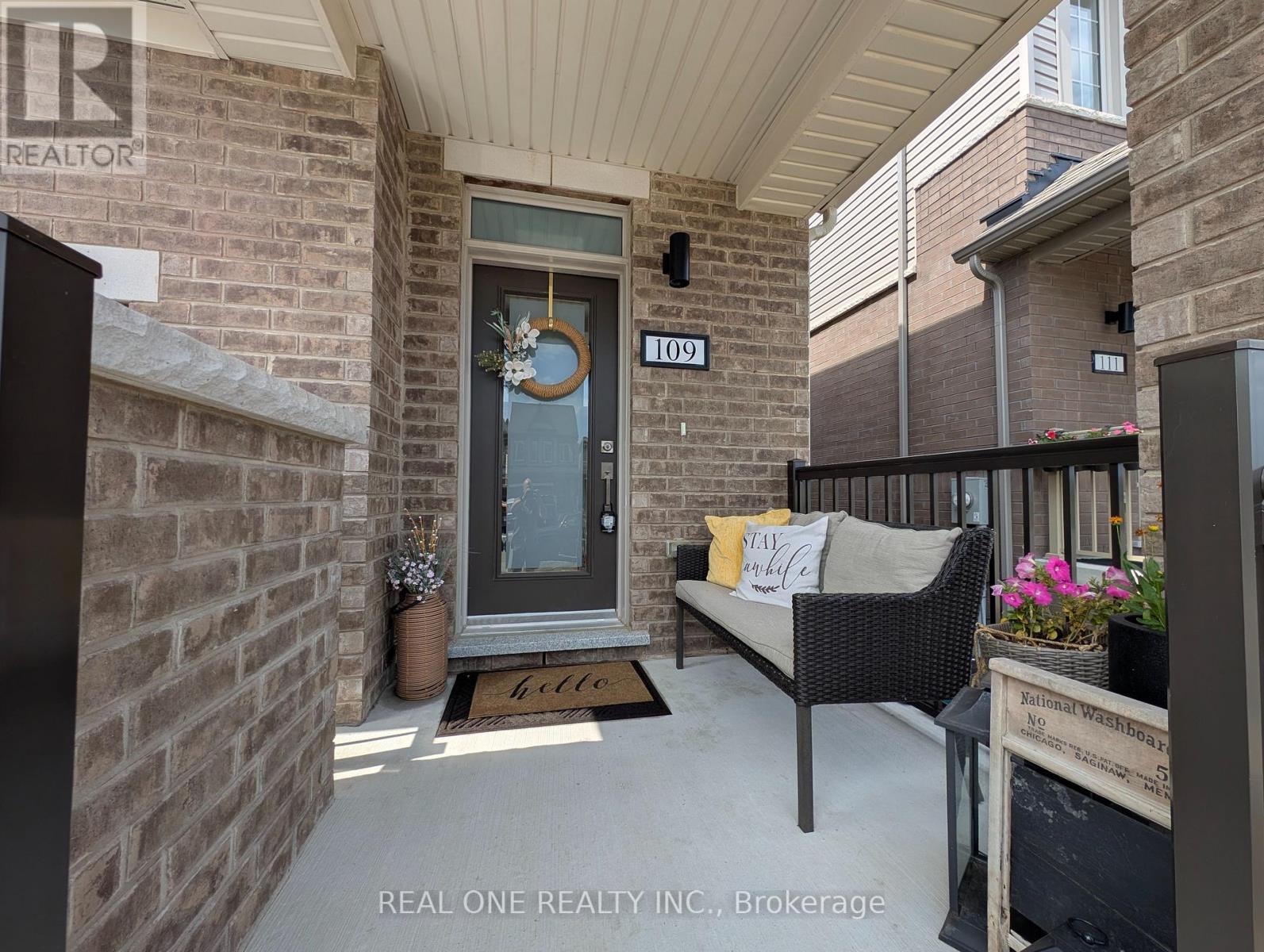 109 Sagewood Avenue N, Barrie, Ontario  L9J 0K5 - Photo 2 - S13559630