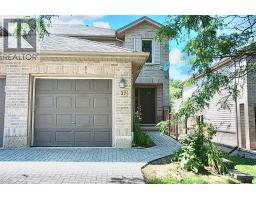 230 BLACKHORNE Drive Unit# 37, Kitchener, Ontario