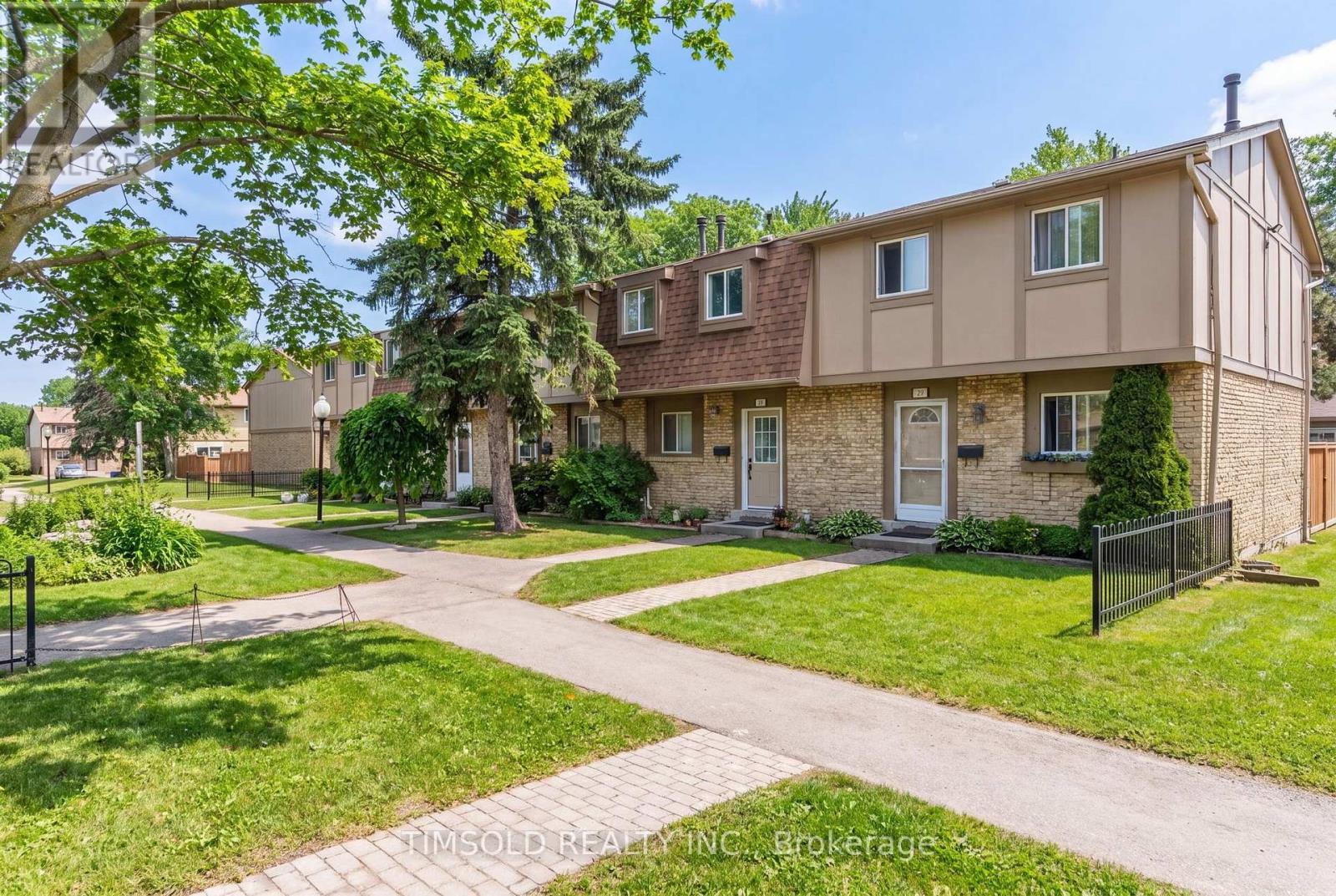 29 - 57 Hansen Road N, Brampton, Ontario  L6V 3C6 - Photo 4 - W13182012