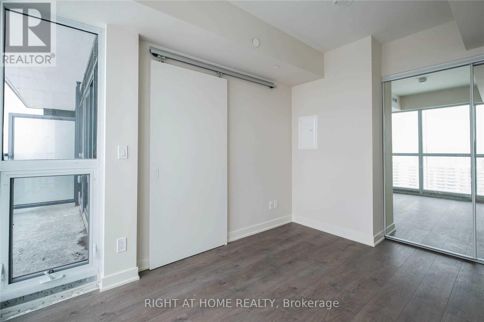 # 1408 - 2 Sonic Way, Toronto, Ontario  M3C 0P2 - Photo 7 - C13559640