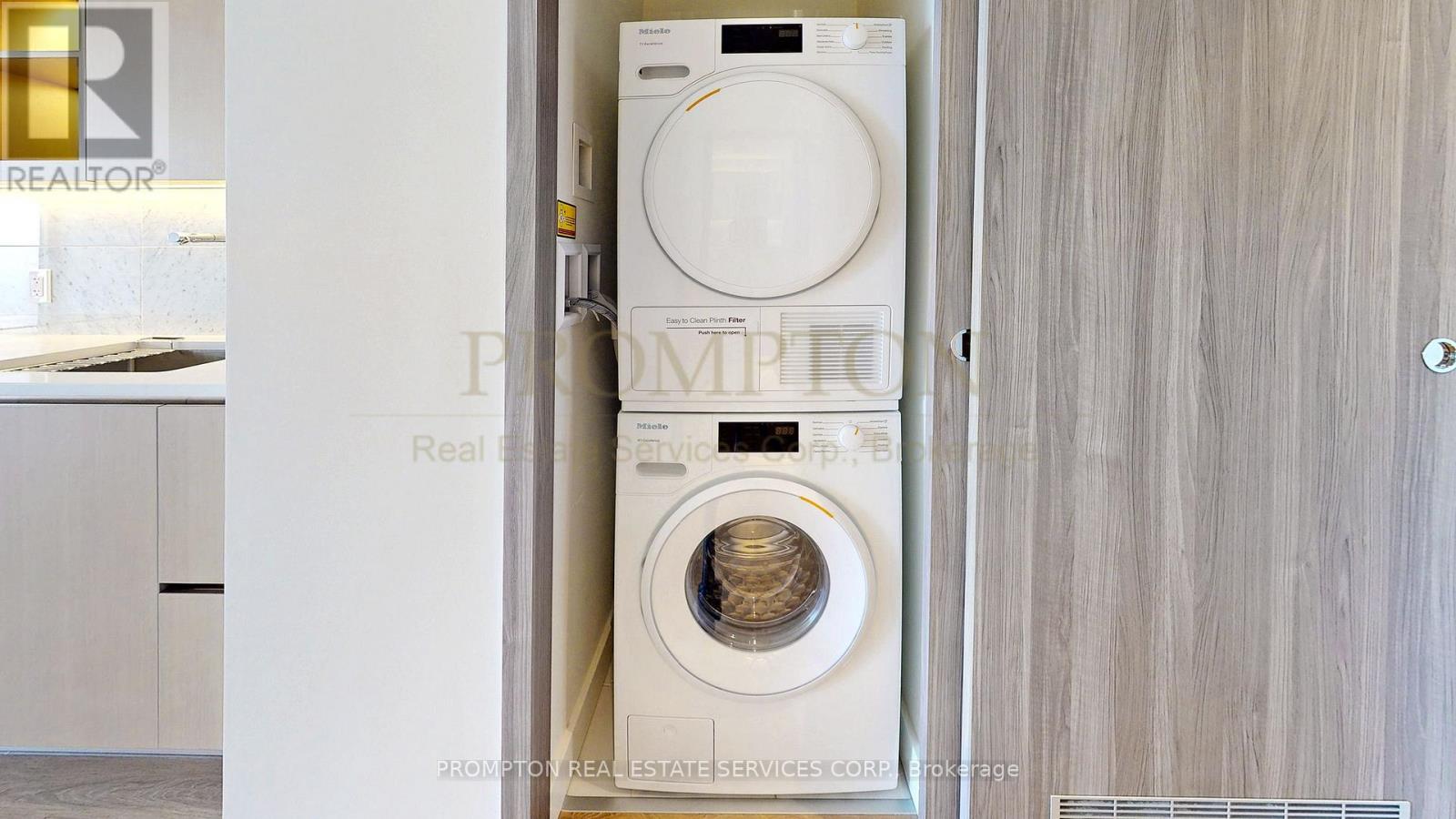 2211 - 95 Mcmahon Drive, Toronto, Ontario  M2K 0H2 - Photo 31 - C13559648