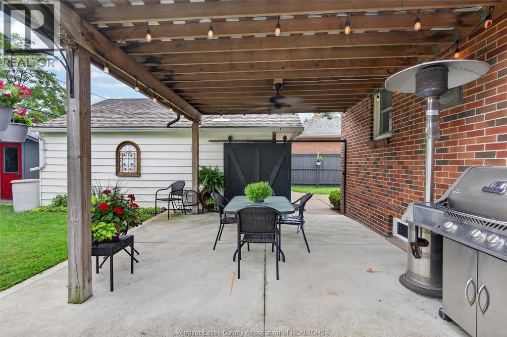 2468 Mark, Windsor, Ontario  N9E 2W3 - Photo 38 - 26016855