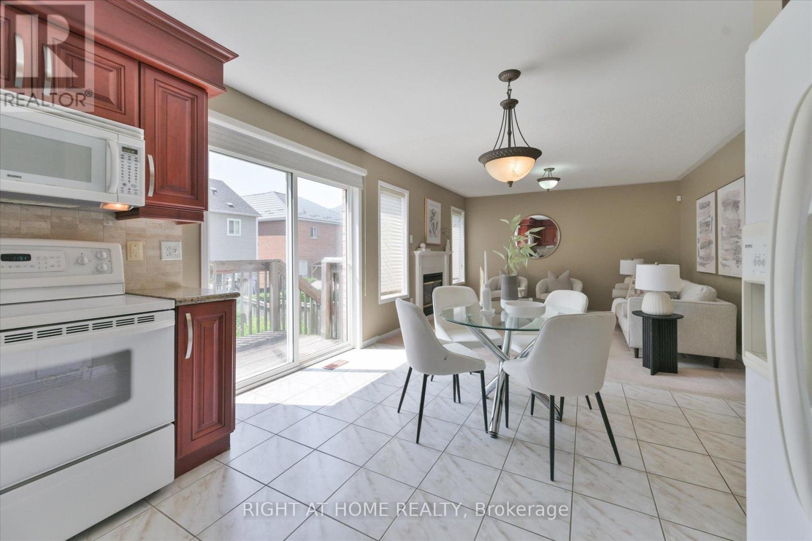 94 Moynahan Crescent, Ajax, Ontario L1Z 1M4 - Photo 17 - E13559690
