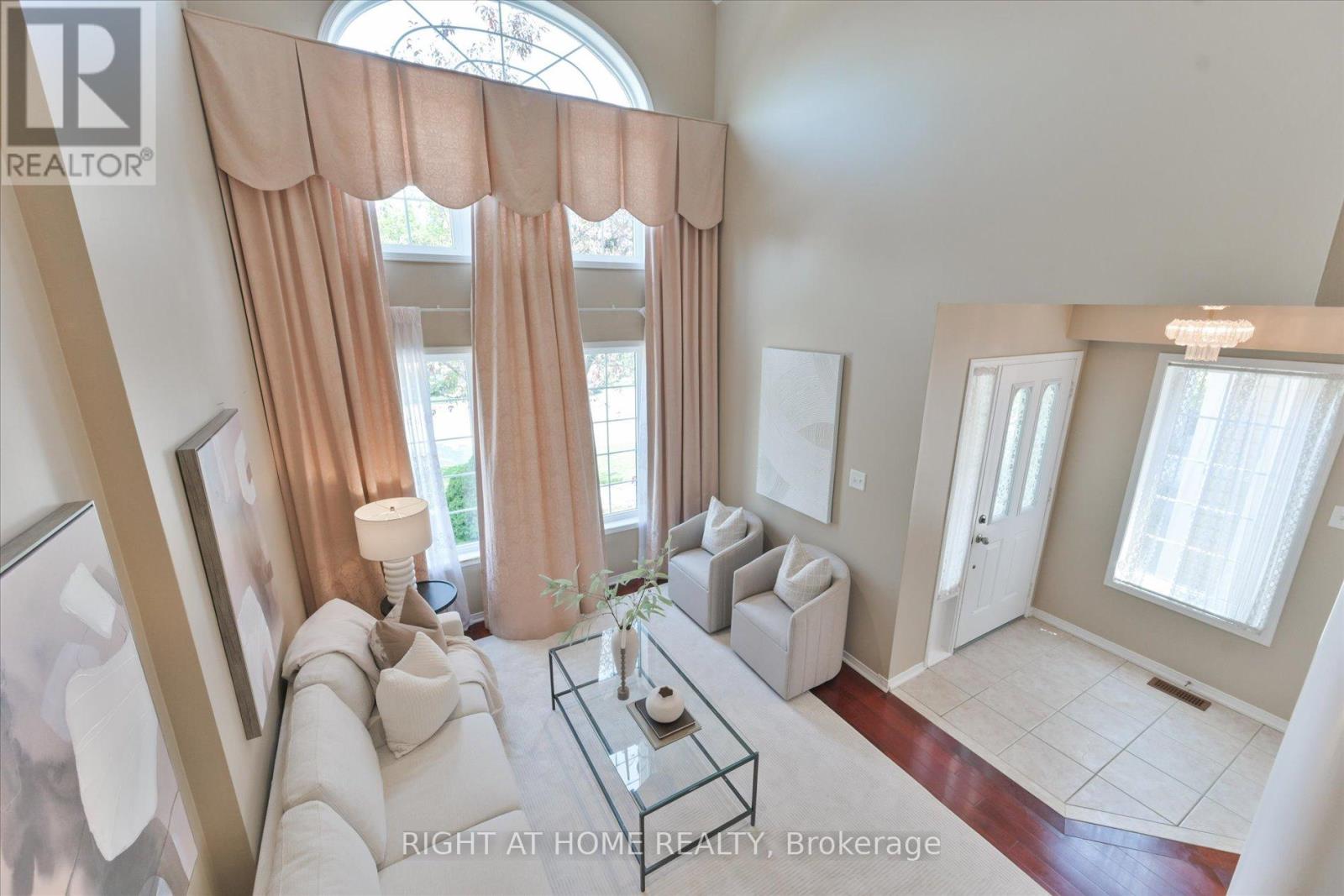 94 Moynahan Crescent, Ajax, Ontario L1Z 1M4 - Photo 7 - E13559690