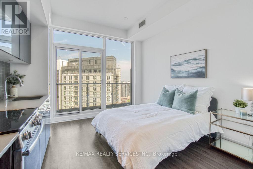 1909 - 251 Jarvis Street, Toronto, Ontario  M5B 0C3 - Photo 6 - C13559722