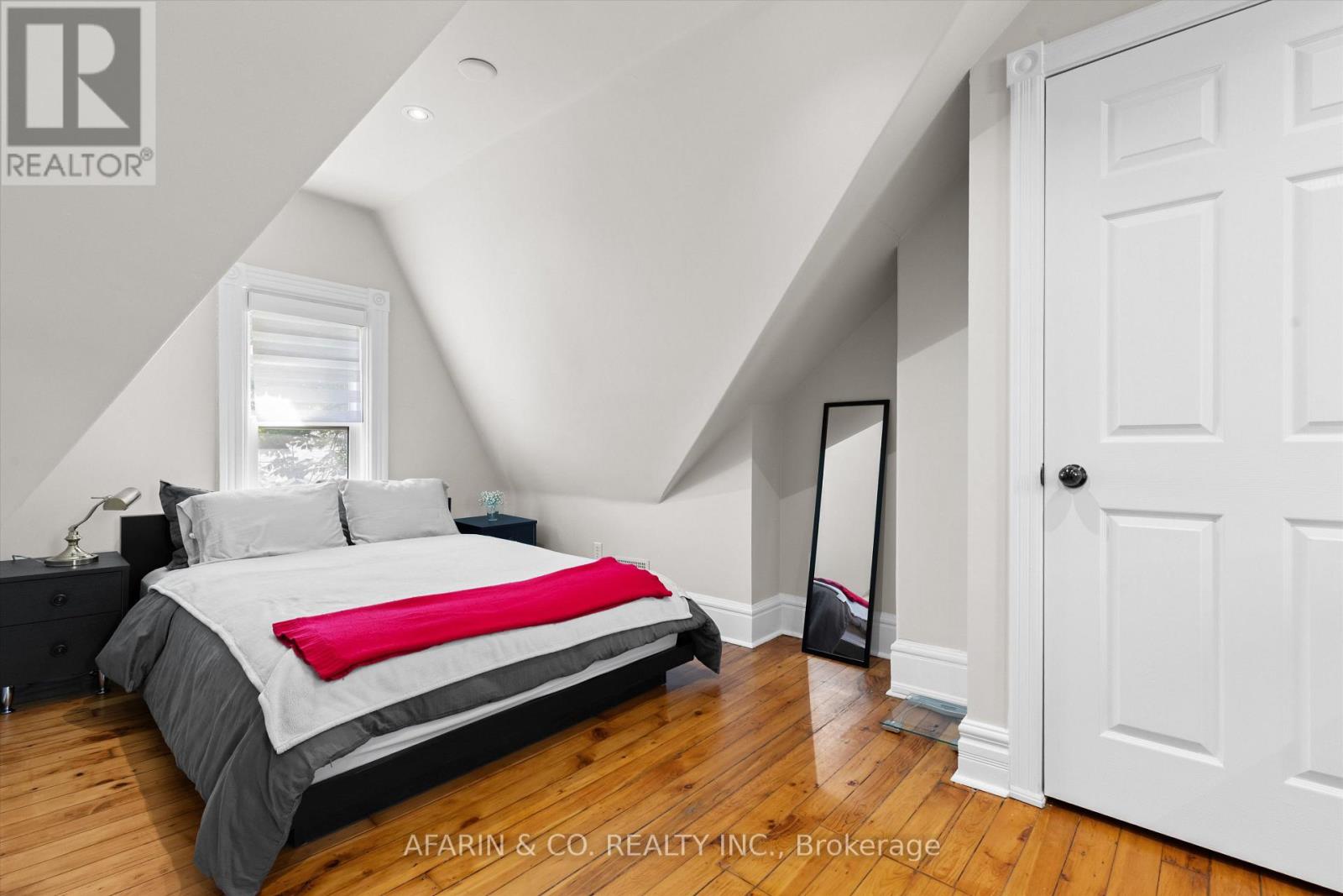 Second Floor & Loft - 48 Nassau Street, Toronto, Ontario  M5T 1M2 - Photo 13 - C13559744