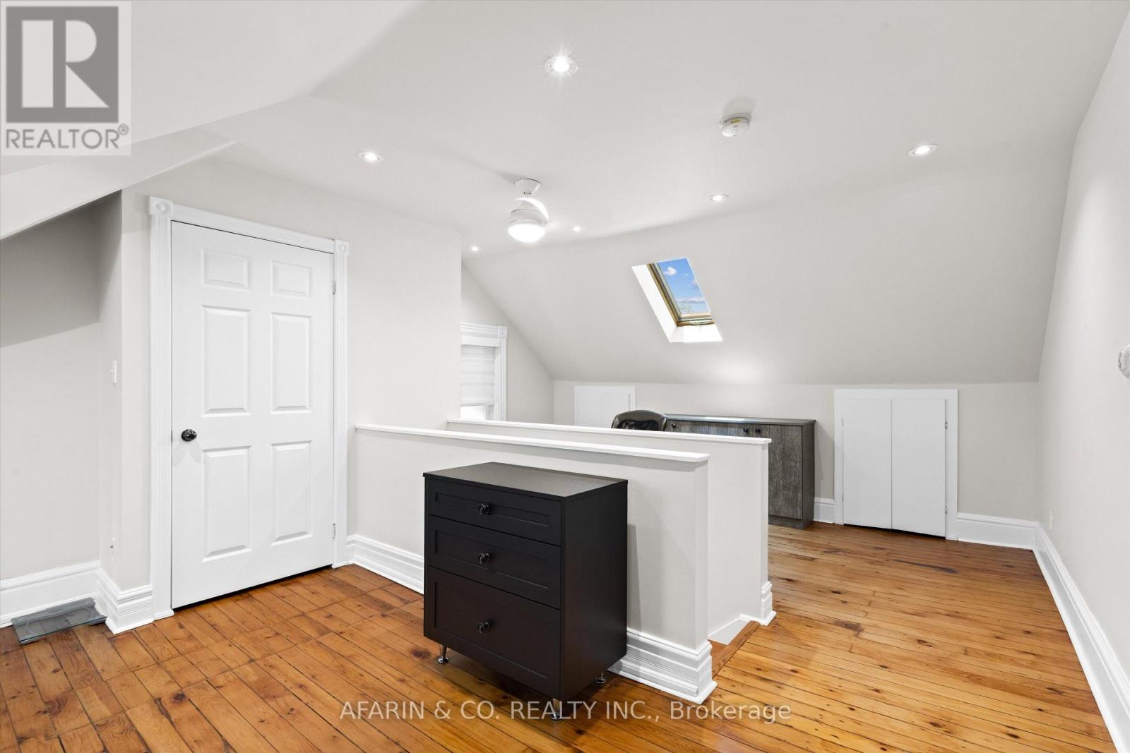 Second Floor & Loft - 48 Nassau Street, Toronto, Ontario  M5T 1M2 - Photo 15 - C13559744
