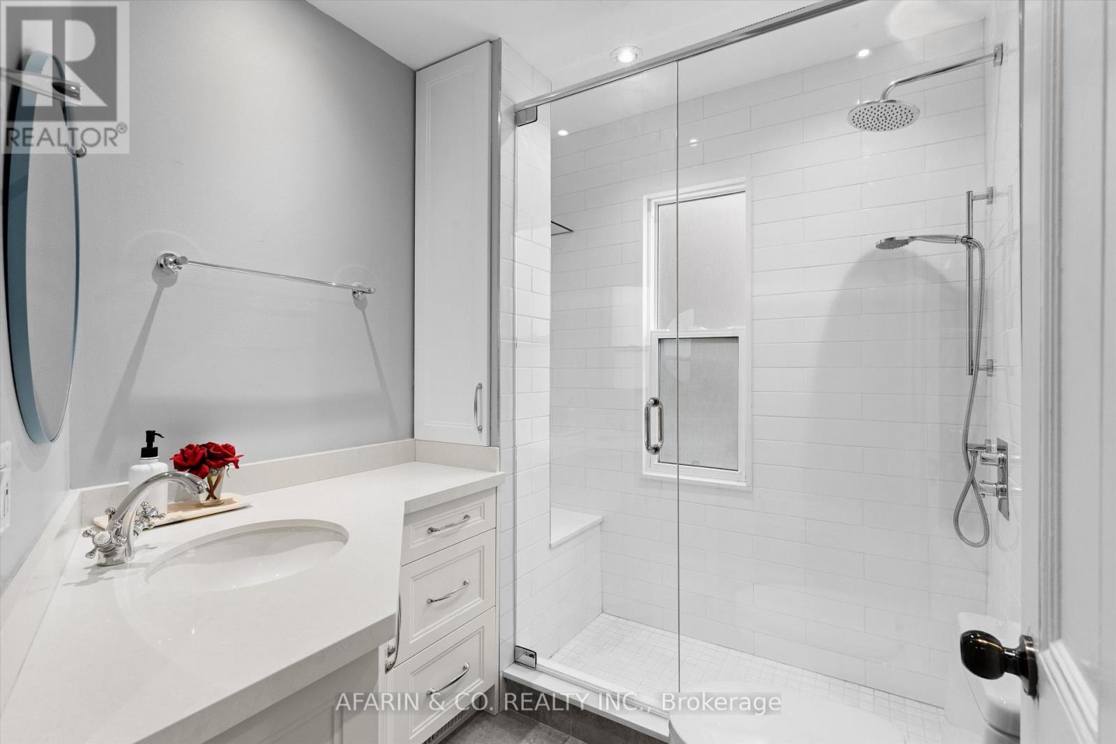 Second Floor & Loft - 48 Nassau Street, Toronto, Ontario  M5T 1M2 - Photo 9 - C13559744