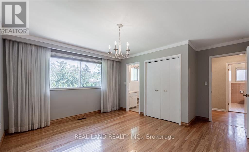 Upper - 274 Timothy Court, Mississauga, Ontario  L5G 2B4 - Photo 22 - W13559724