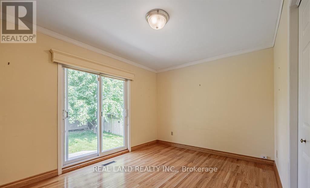 Upper - 274 Timothy Court, Mississauga, Ontario  L5G 2B4 - Photo 25 - W13559724
