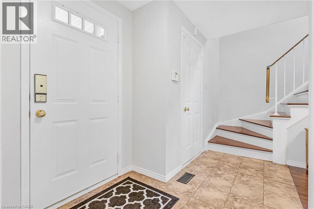 532 Red River Drive, Waterloo, Ontario  N2T 2B7 - Photo 5 - 40845021