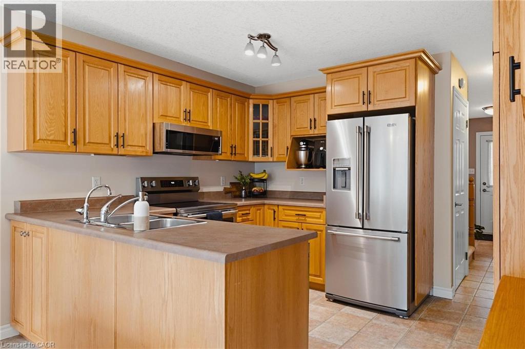 8 Bitternut Place, Elmira, Ontario  N3B 3L2 - Photo 11 - 40847573