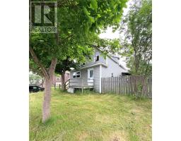 <div class="price">$185,000</div> 13 Circular Road<br>Grand Falls - Windsor, Newfoundland & Labrador<br><div class='bed_bath'>3 Bed | 2 Bath</div>