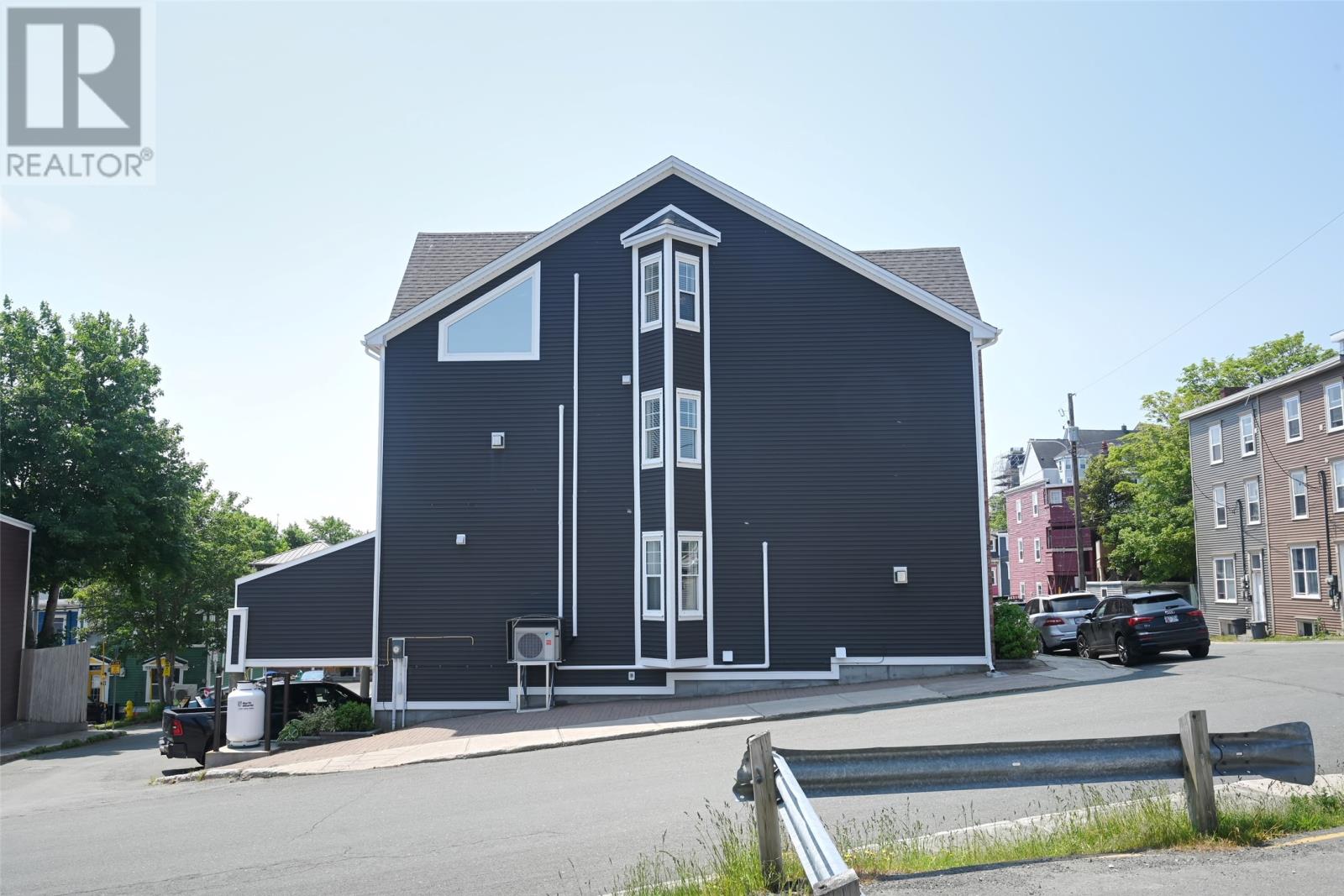 Photo 48
