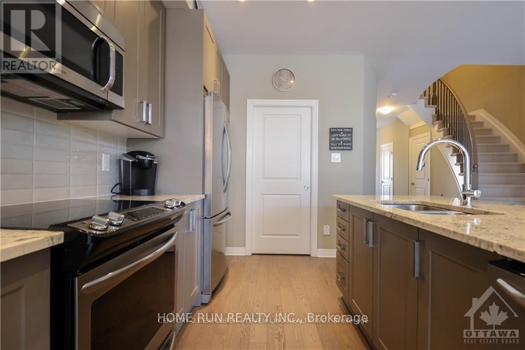 205 Vision Street, Ottawa, Ontario  K4M 0B5 - Photo 11 - X13559822