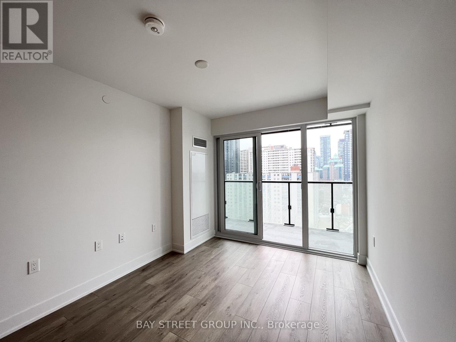 1309 2nd Bed - 575 Bloor Street E, Toronto, Ontario  M4W 0B2 - Photo 2 - C13559784