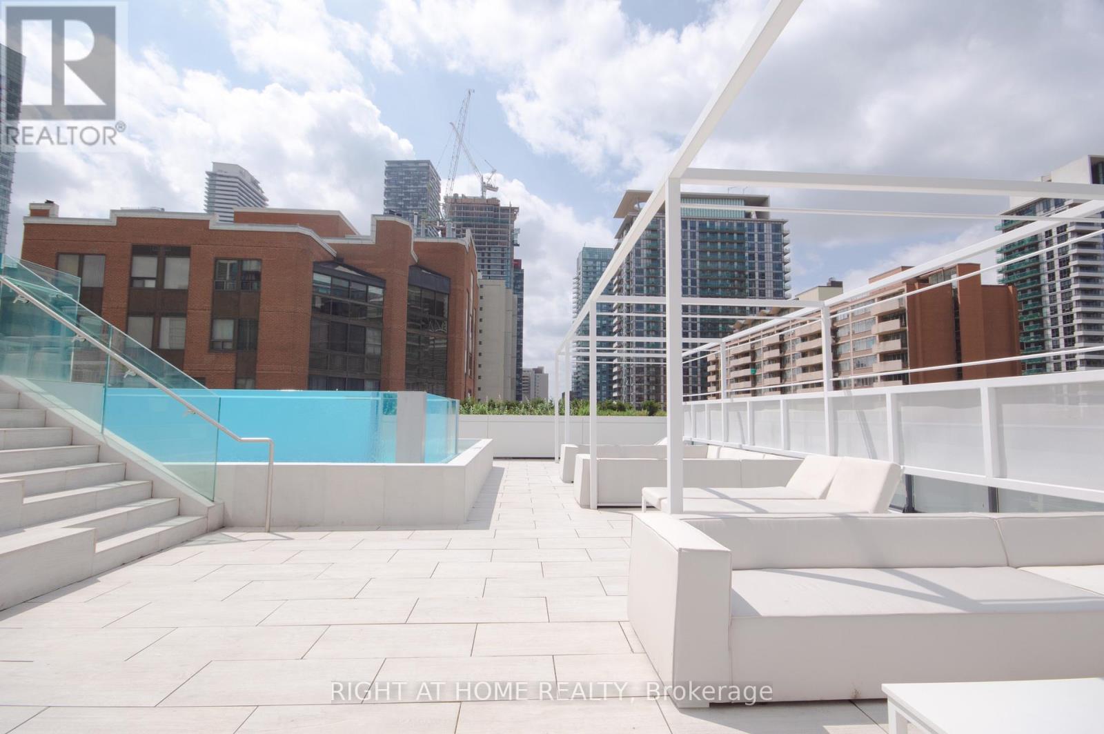 709 - 161 Roehampton Avenue, Toronto, Ontario M4P 0C8 - Photo 16 - C13559866