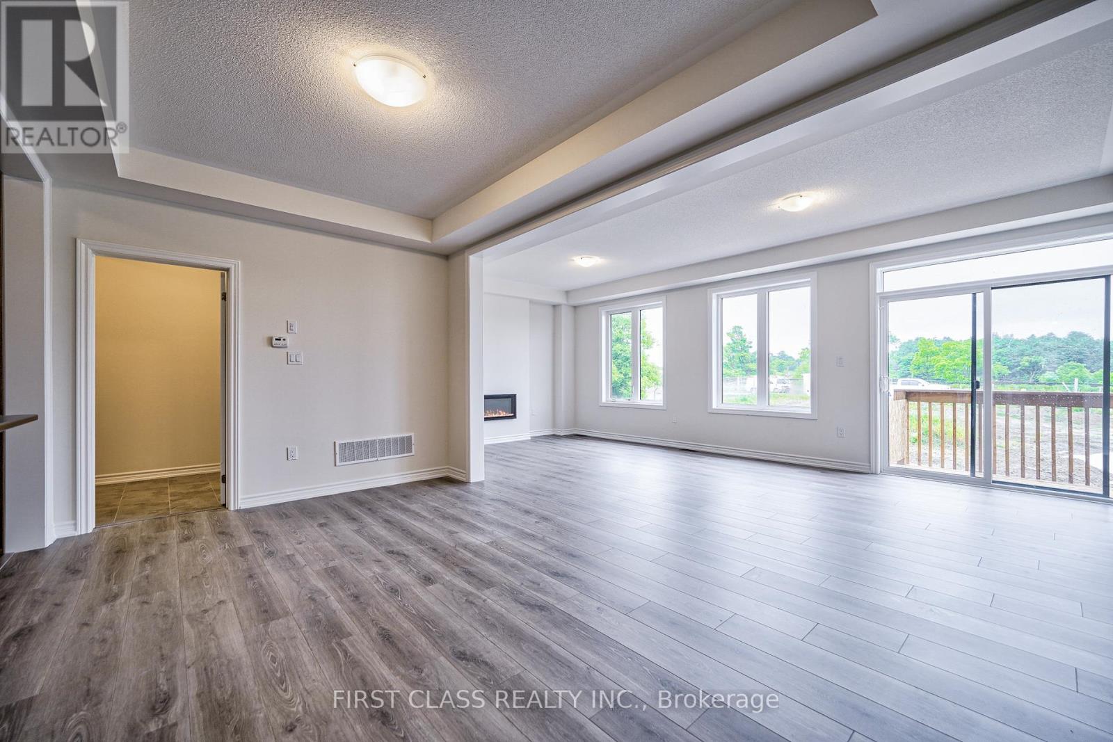 61 Kenneth Rogers Crescent, East Gwillimbury, Ontario L9N 0S3 - Photo 14 - N13559766