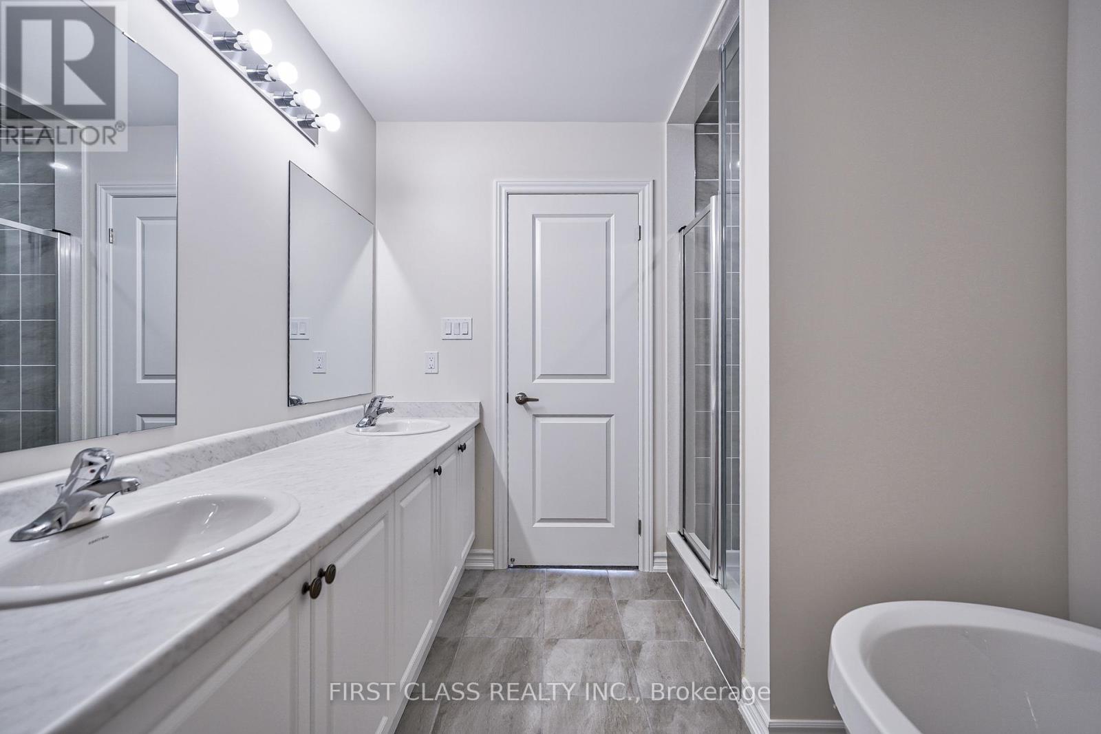 61 Kenneth Rogers Crescent, East Gwillimbury, Ontario L9N 0S3 - Photo 41 - N13559766