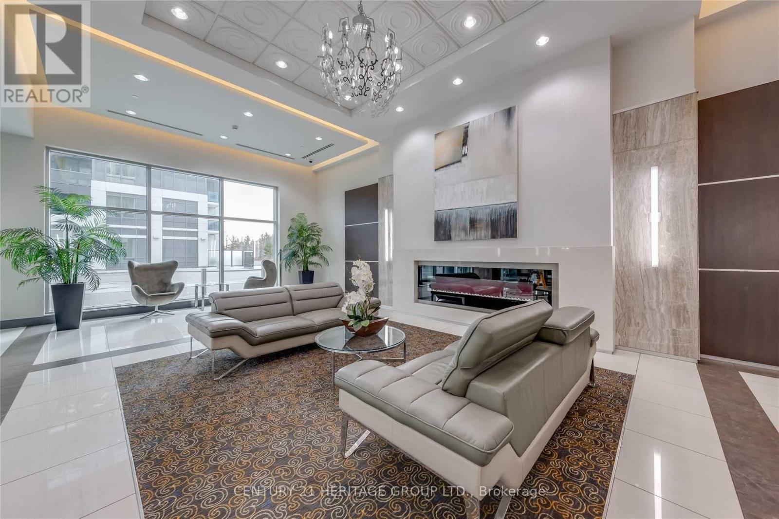 1530 - 7161 Yonge Street, Markham, Ontario L3T 0C8 - Photo 2 - N13559776