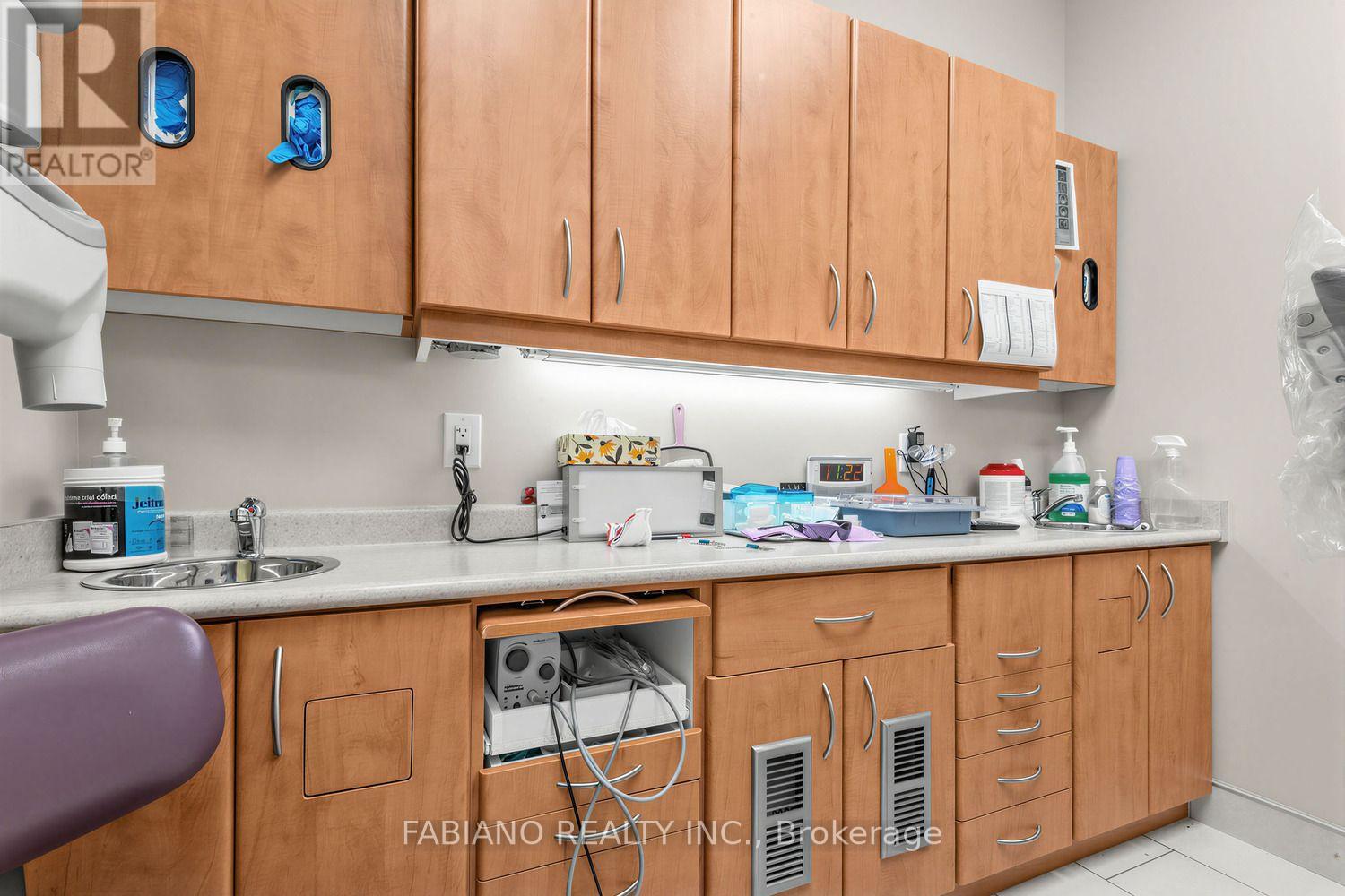 43 - 150 New Delhi Drive, Markham, Ontario  L3S 0B6 - Photo 13 - N13559884
