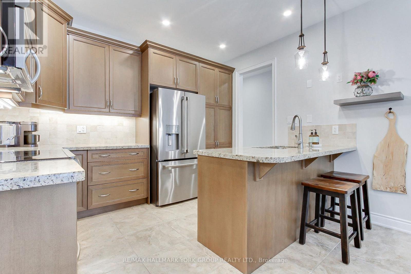 1078 Bob Scott Court, Newmarket, Ontario  L3X 3L7 - Photo 11 - N13559886