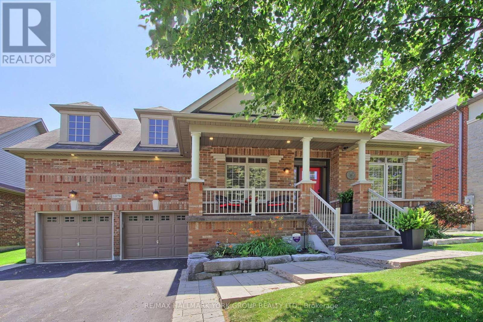 1078 Bob Scott Court, Newmarket, Ontario  L3X 3L7 - Photo 2 - N13559886