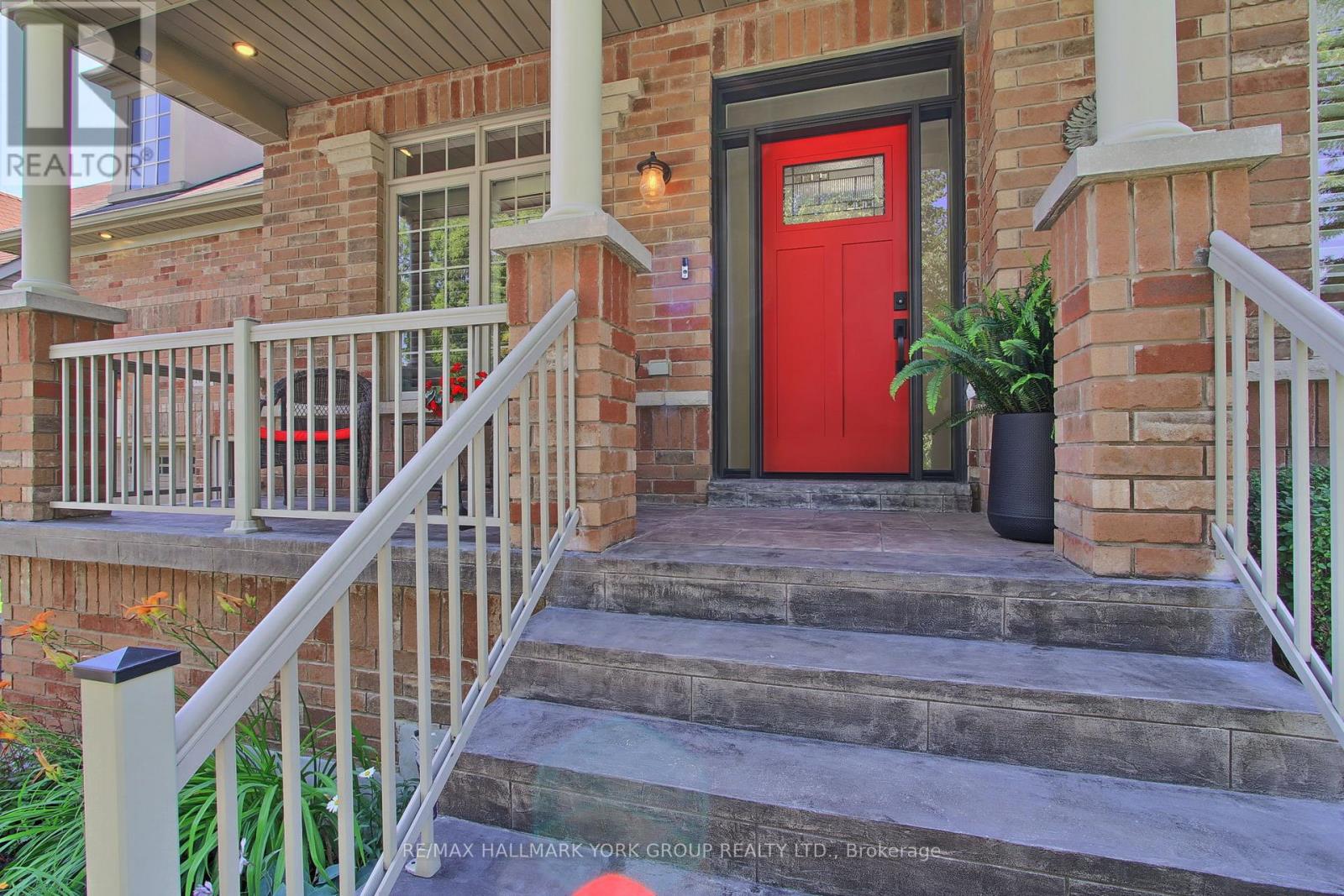 1078 Bob Scott Court, Newmarket, Ontario  L3X 3L7 - Photo 6 - N13559886