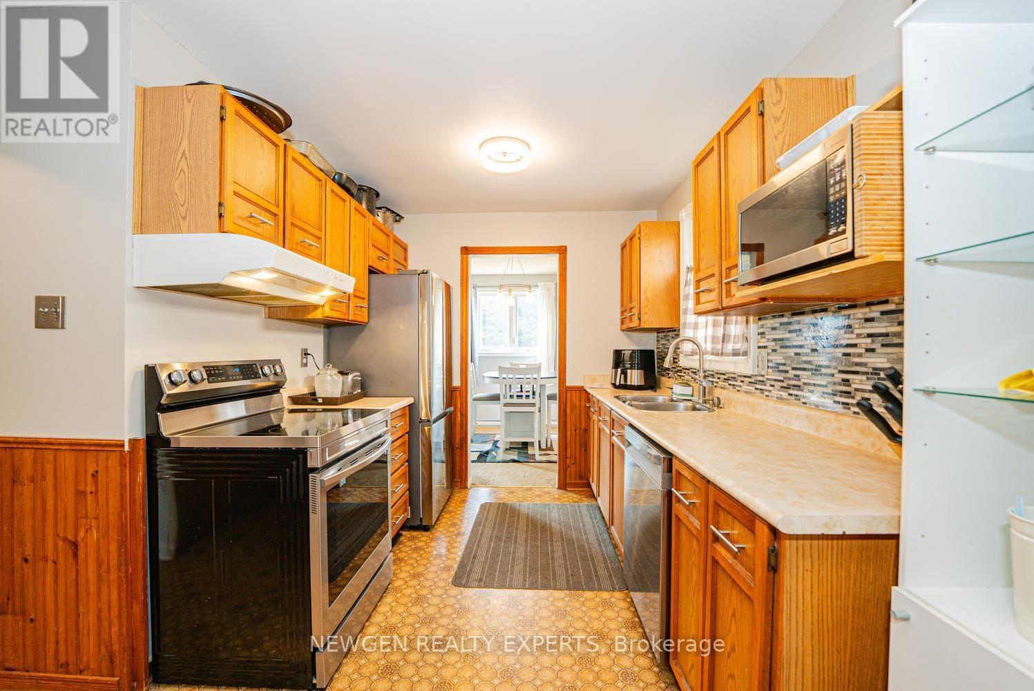 7022 Cordingley Crescent, Mississauga, Ontario  L5N 4Z5 - Photo 12 - W13559880